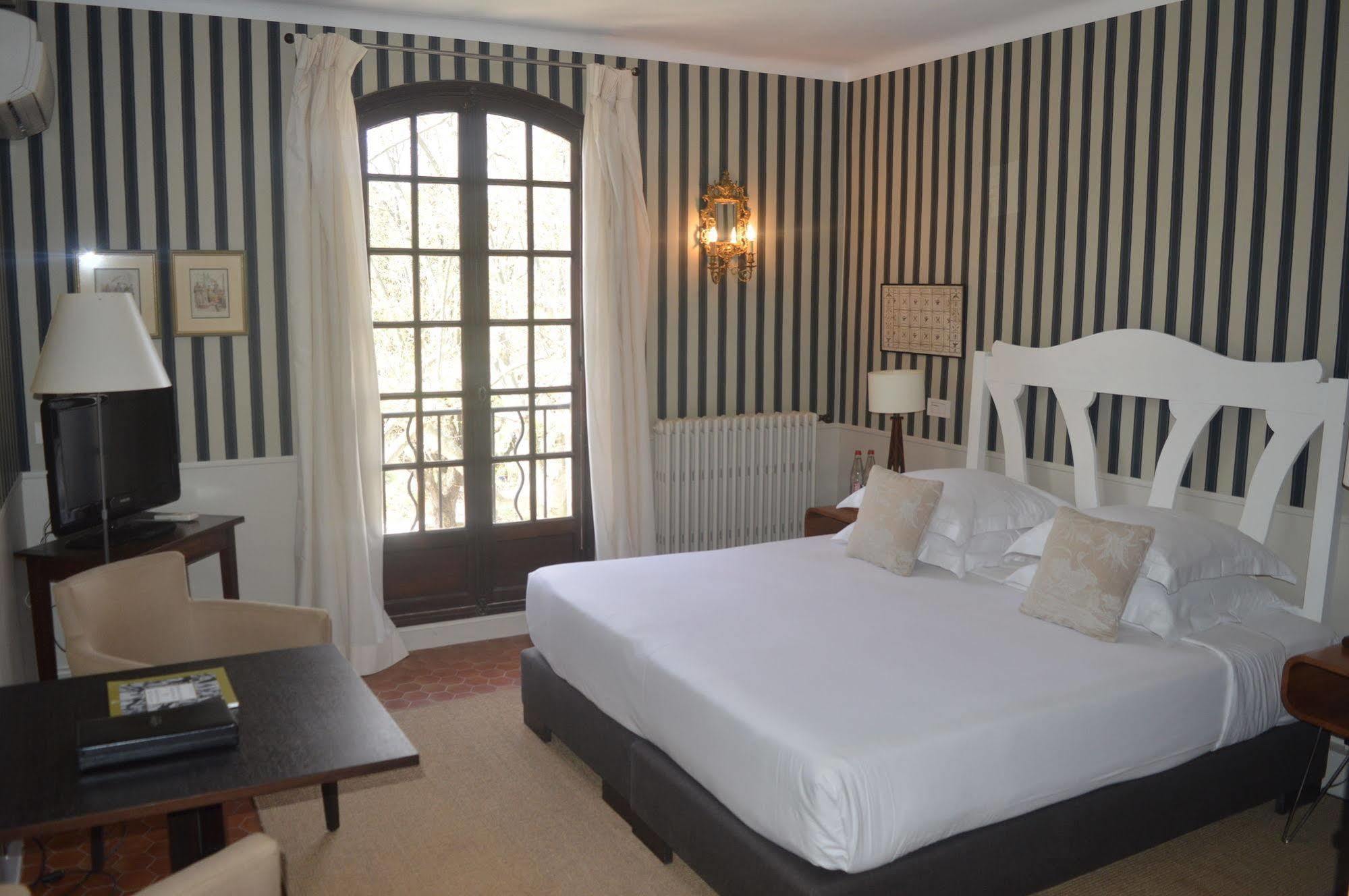 Hotel Le Prieure Villeneuve-lès-Avignon Exteriér fotografie